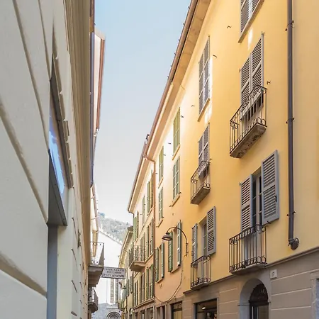 Appartement Modern & Stylish In By Rent
