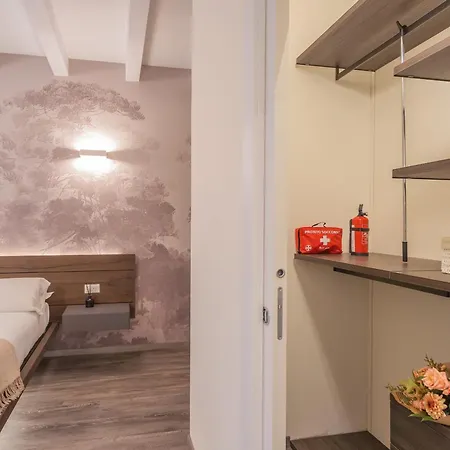 Modern & Stylish In By Rent Appartement Côme